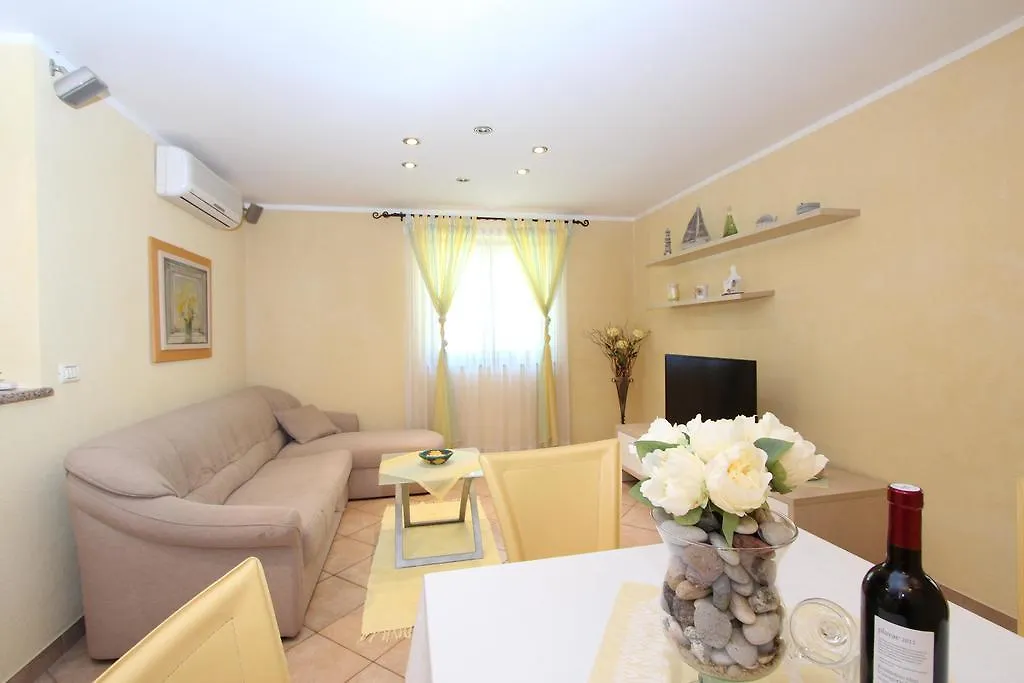 Apartments Pataj Rovinj 0*,